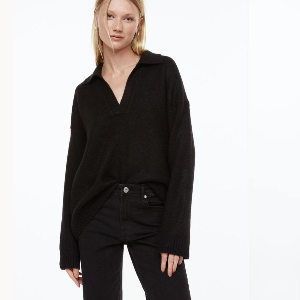 H&M Fine-knit Collared Sweater